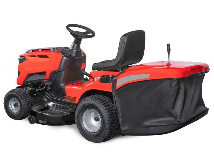 bluebird_lt_c_92h_gyujtos_funyiro_traktor_(888110)_3.jpg